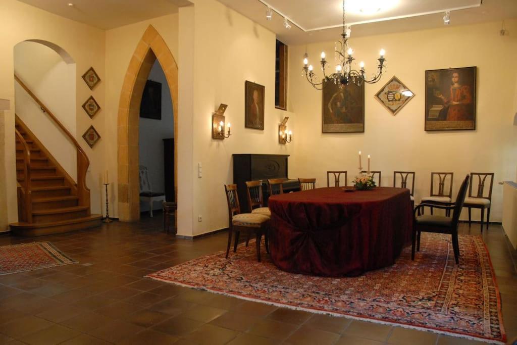 HeekHaus Keppelborg: Zi Antonia Mit Kirchplatzblickアパートメント エクステリア 写真