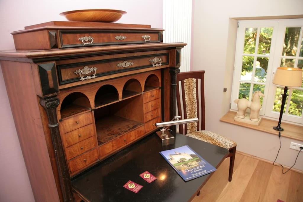 HeekHaus Keppelborg: Zi Antonia Mit Kirchplatzblickアパートメント エクステリア 写真